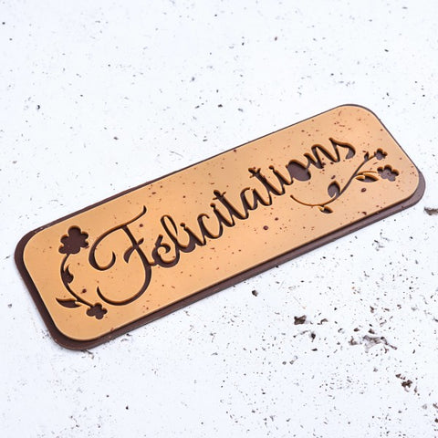 La plaquette Félicitations cut